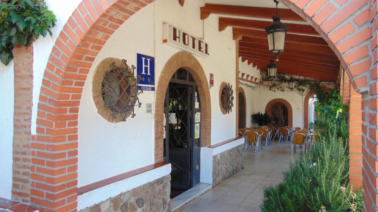 El Meson De Despenaperros Hotel Санта Елена Екстериор снимка